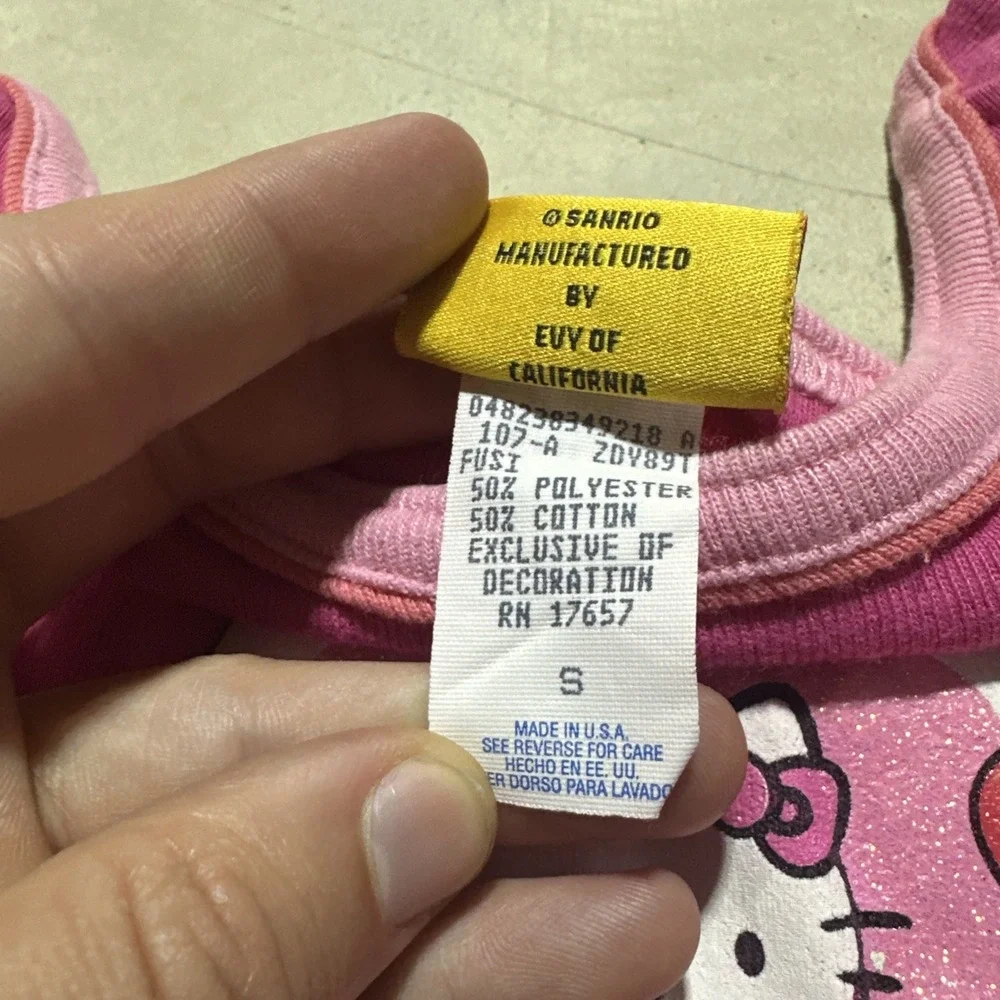 Vintage 1990s Sanrio HELLO KITTY T Shirt Made in USA SZ Small Pink Top Y2K